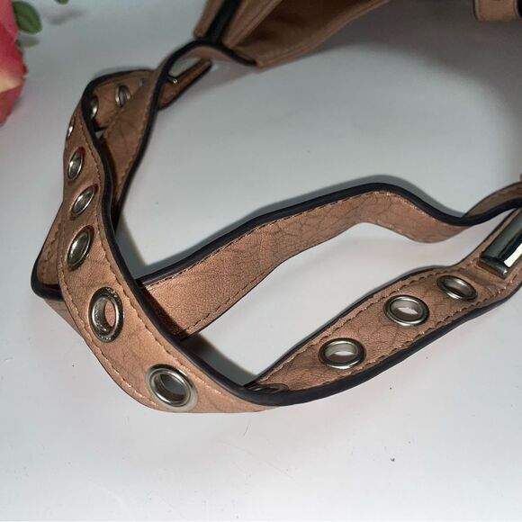 Black Rivit Shoulder Bag - Picture 9 of 10